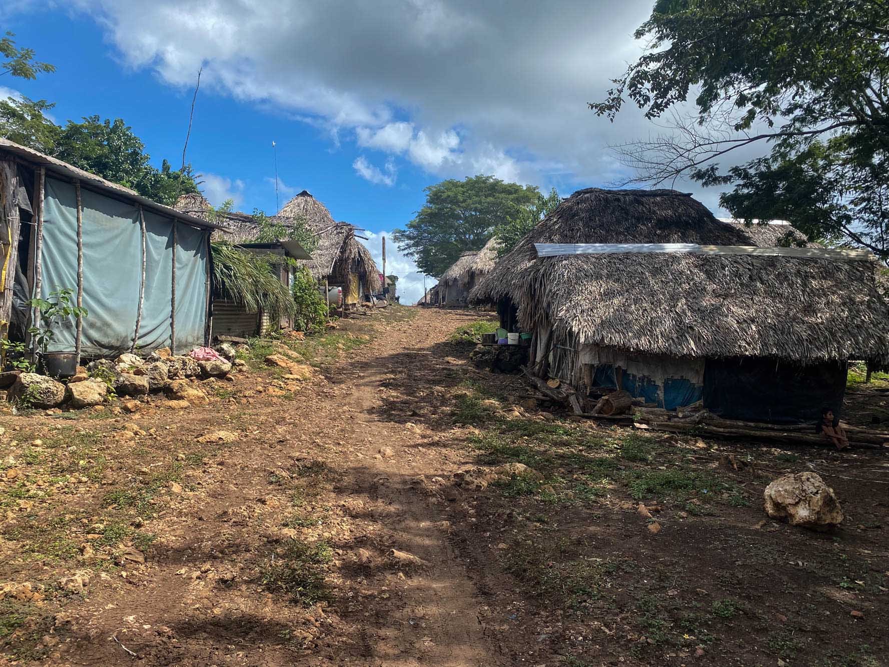  Comunidad Laguna Larga desplazada en la línea de frontera con México. Foto: Cortesía 